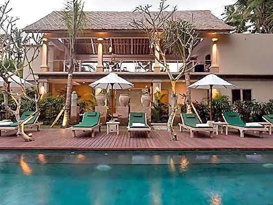 Hotel The Kanjeng 4*